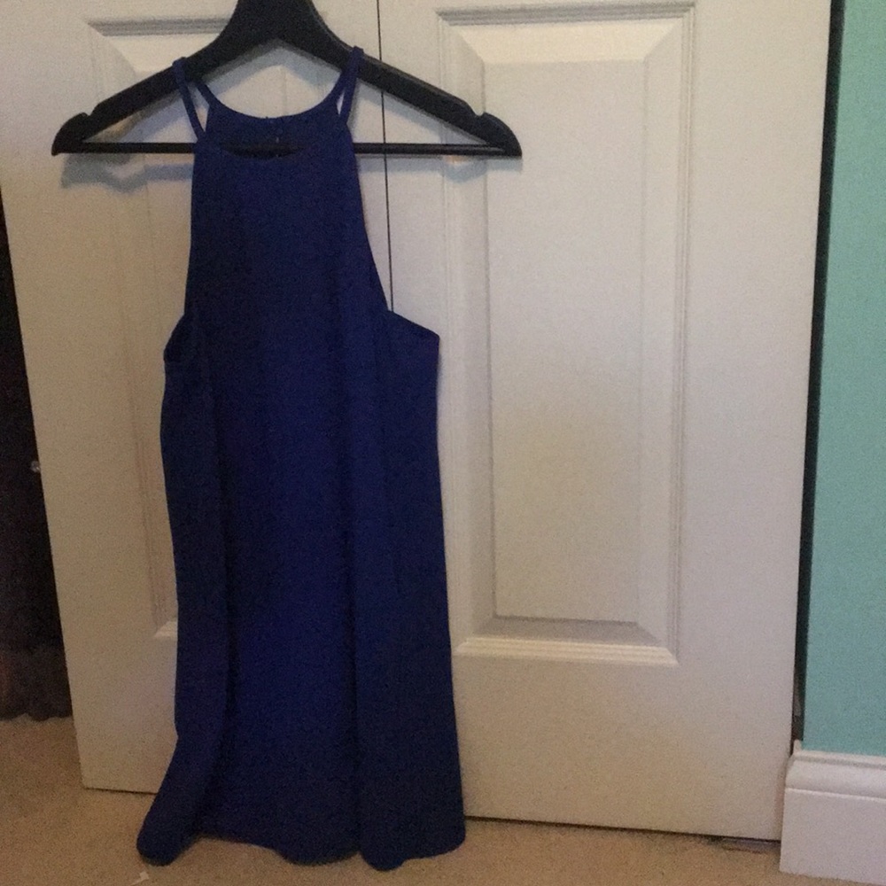 blue dress